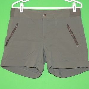 Athleta Womens Size 12 Army Green Casual Shorts